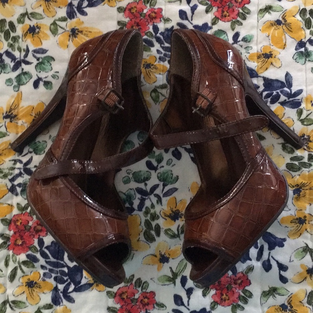 Brown Heels Peep Toe Sz 6